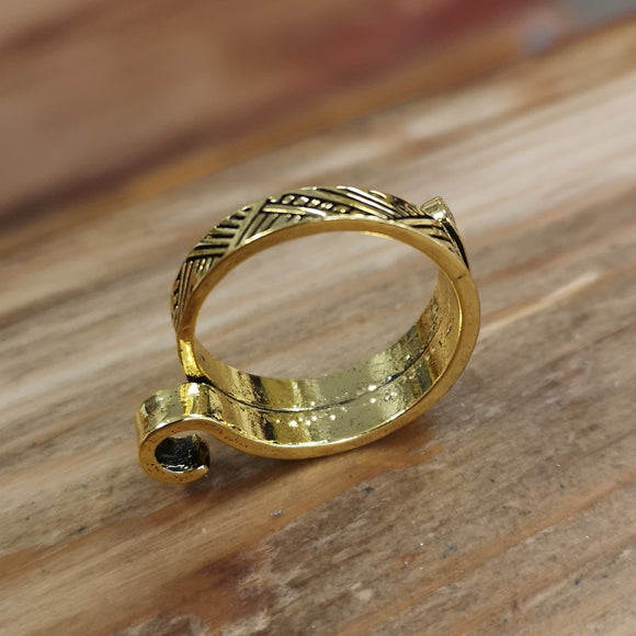 Tension Ring for Knitting and Crochet - adjustable, gold coloured ring with geometric print design