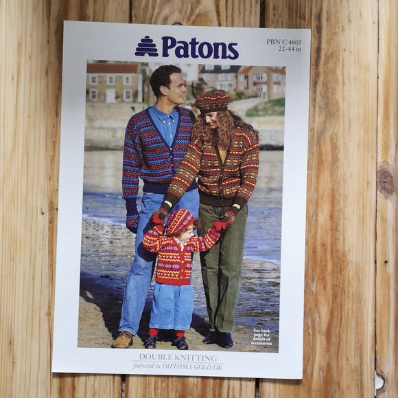 Patons (DK) C 4805 Fair Isle Jumper and Accessories 22-44in