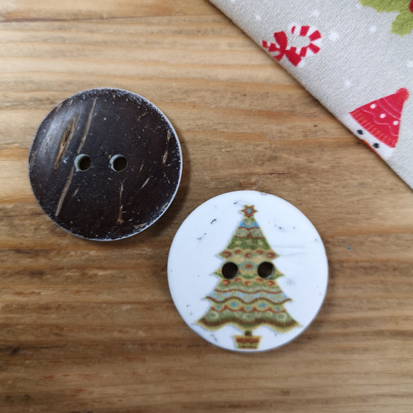 Wooden Christmas Tree Buttons 28mm