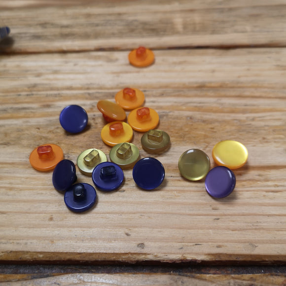 Shiny shank buttons in apricot, plum and olive