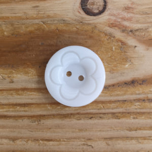 Debossed Flower Button White 25mm
