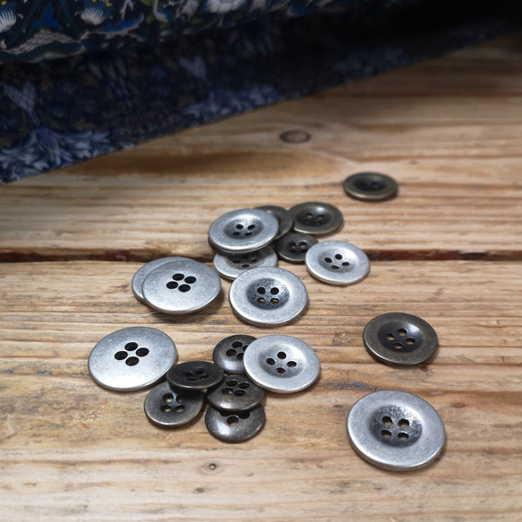 Simple Metal buttons