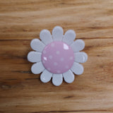 Daisy Button with Spotty Centre