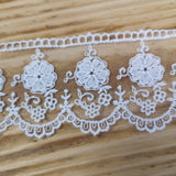 Embroidered tulle lace - white