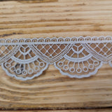 Embroidered lace, fan and scallop - 45mm grey