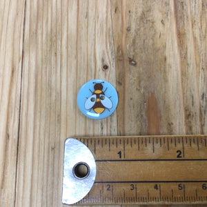 Bee Button 19mm