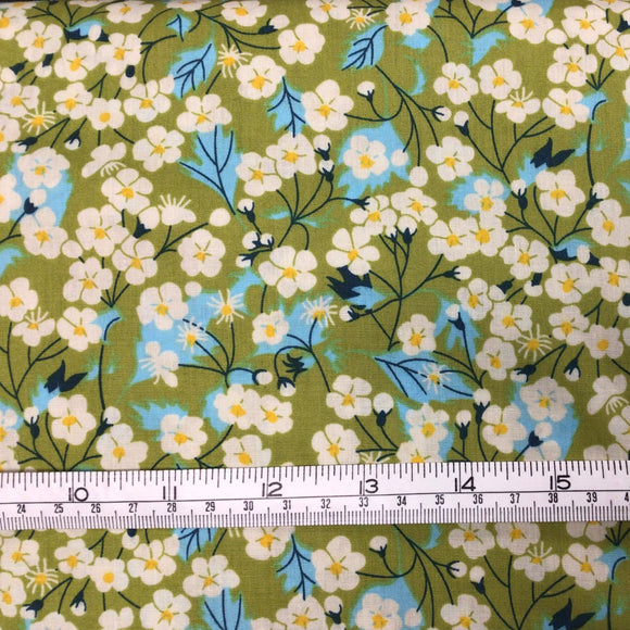 White Flowers on Green Fabric 100% Cotton (sold in quarter metres)